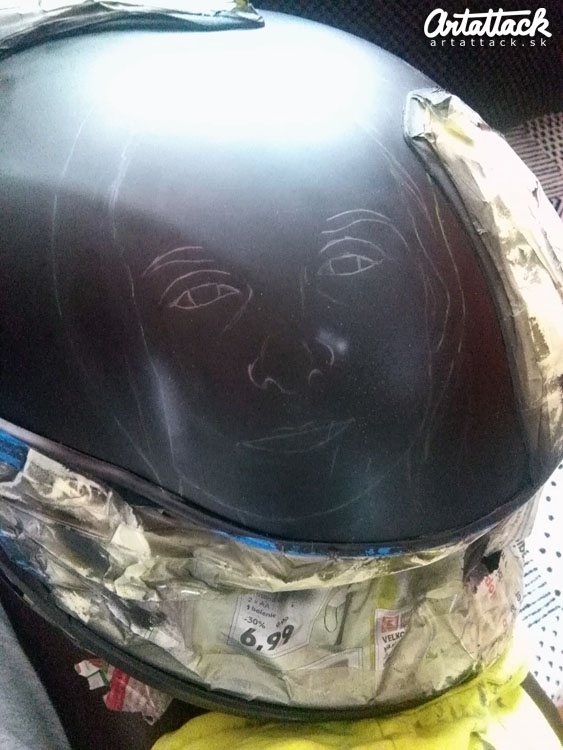 Maľba airbrushom na moto helmu