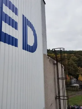 malba-na-chladiaresnku-vezu-uced-povazska-bystrica-09