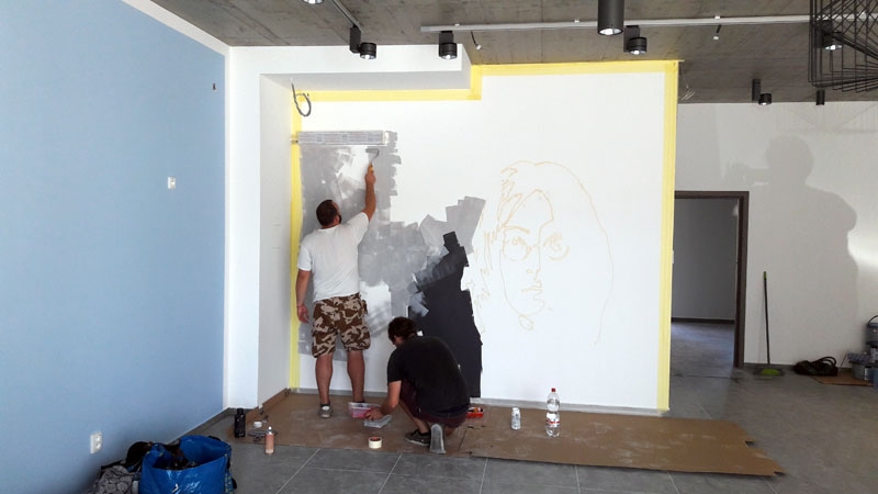 Graffiti ako vkusná dekorácia predajne