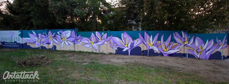 Maľba na betónovom plote pri obnovenom parčíku Antona Srholca