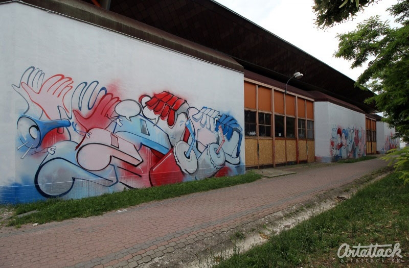 Maľba na fasáde zimného štadióna v Trnave
