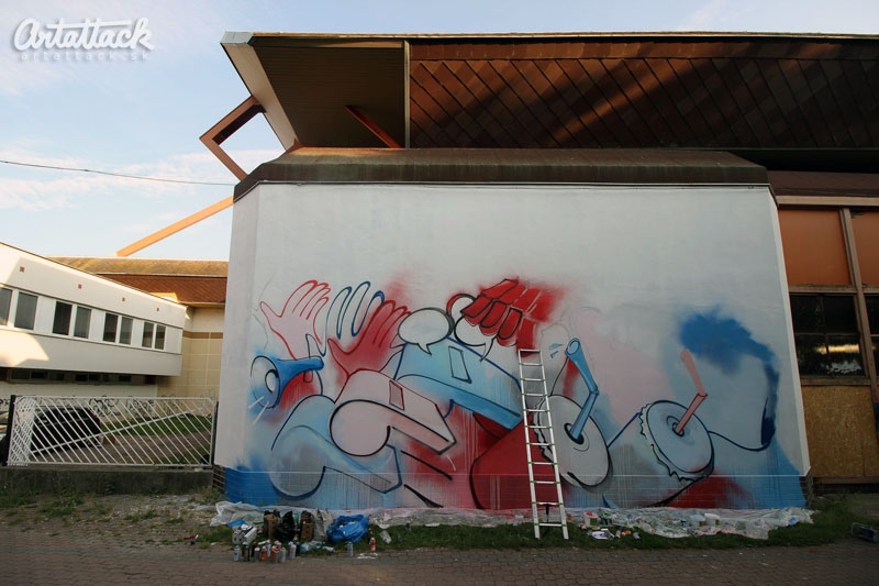 Maľba na fasáde zimného štadióna v Trnave