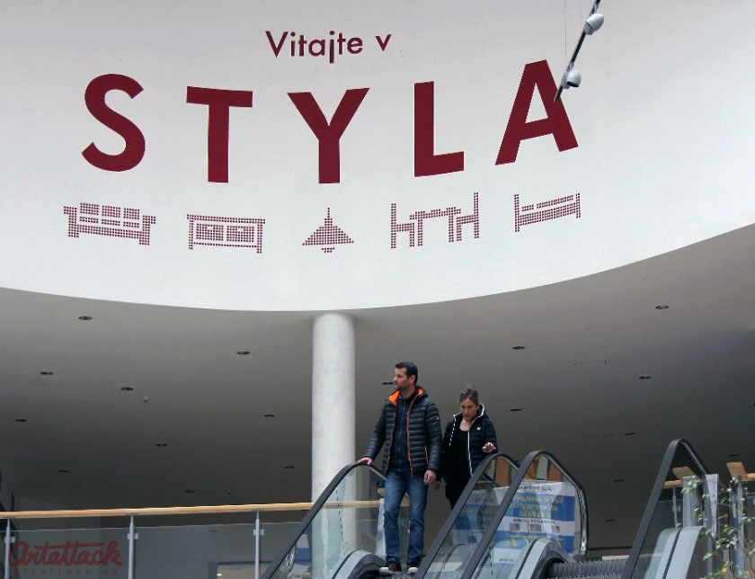 Styla – Interiérový reklamný nápis (písmomaliarstvo)