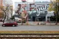 Murálna maľba na fasáde budovy fabriky Figaro
