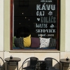 Maľba v interiéri kaviarne v Nitre